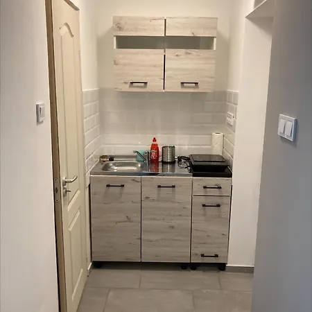 B19 Apartman *